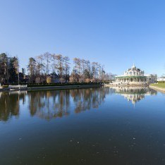 Панорама озера в КП Довиль